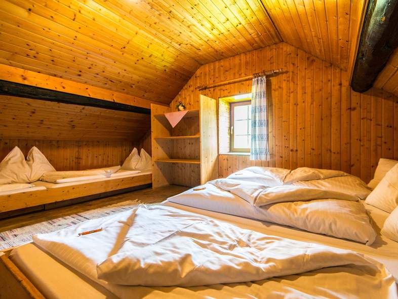 Bettenlager mit Einzelbetten
