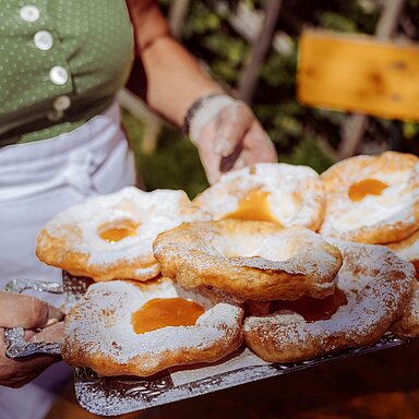 Frische Almbutter, würziger Käse, hausgemachter Speck – auf der #Alm schmeckt’s einfach besser.