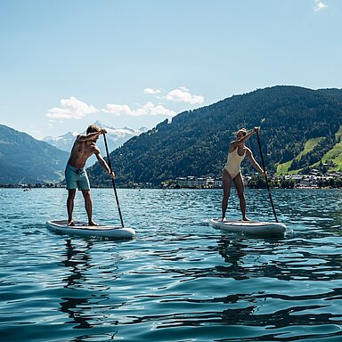 Der Zeller See ist ein absolutes Highlight im Sommer! ️ Ein Sprung ins kühle Nass, ein gutes Buch auf der Liegewiese oder das Anglerglück vom Ufer aus versuchen – hier gestaltest du deinen Urlaubstag...